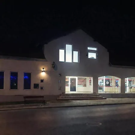 Dominik Apartment Appartement *