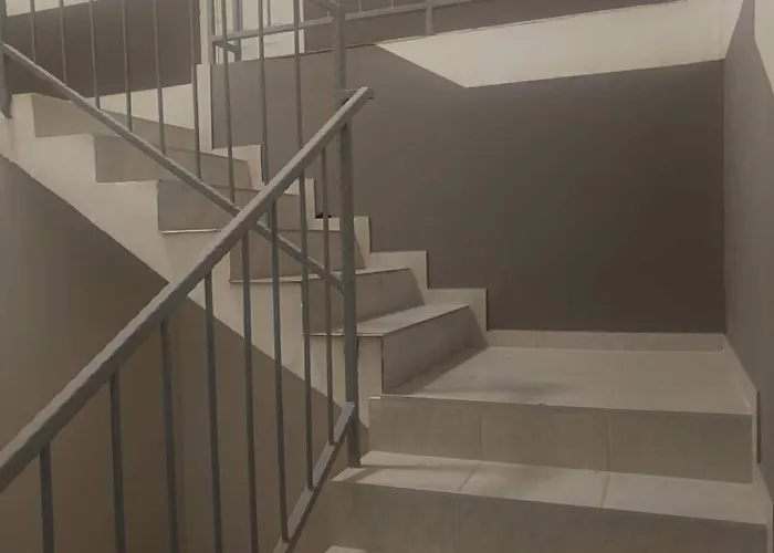 דירה Dominik Papkeszi